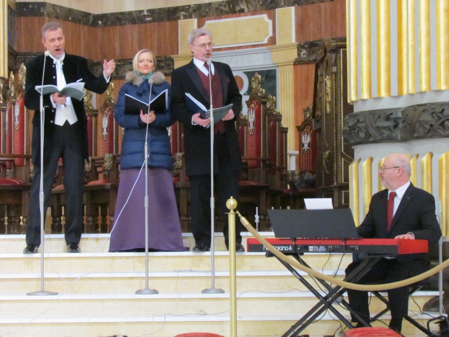 Wybitni artyści w licheńskiej bazylice. Wspólne kolędowanie jak przy wigilijnym stole
