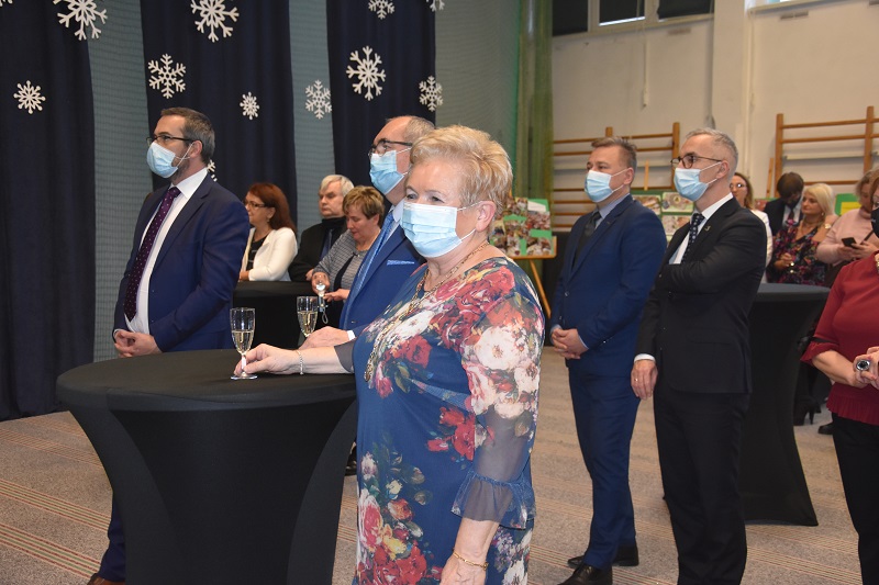 Życzyli mieszkańcom powrotu do normalności i wykorzystania nowych szans. Wznieśli toast za pomyślność w nowym roku