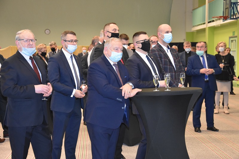 Życzyli mieszkańcom powrotu do normalności i wykorzystania nowych szans. Wznieśli toast za pomyślność w nowym roku