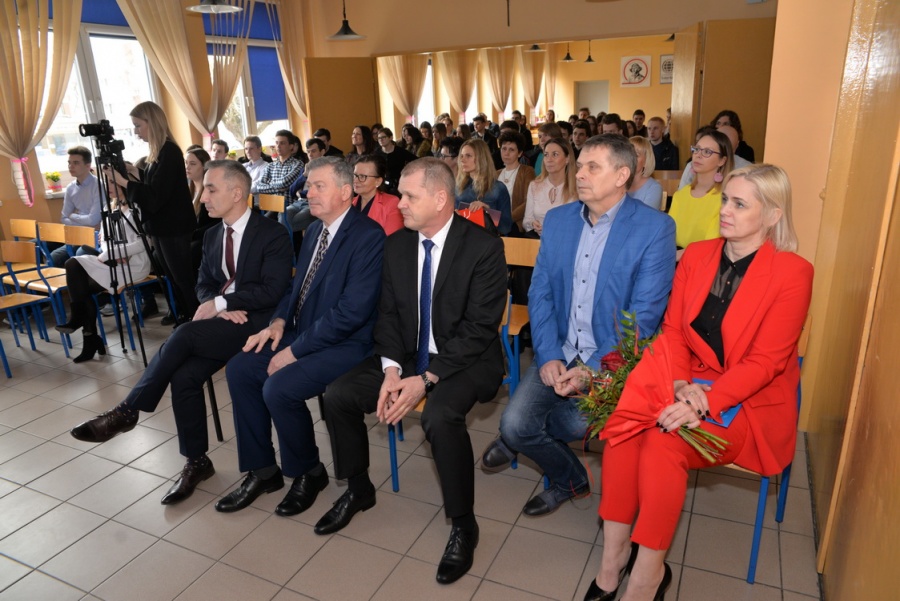 Znają prawa i przepisy. Finał XV Wielkopolskiej Olimpiady Wiedzy Konsumenckiej