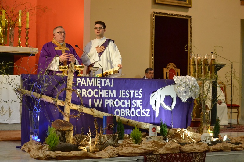 Krzyczał na Jezusa, żeby zabrał mu stygmaty. Mistyk Elia Cataldo modlił się w Koninie