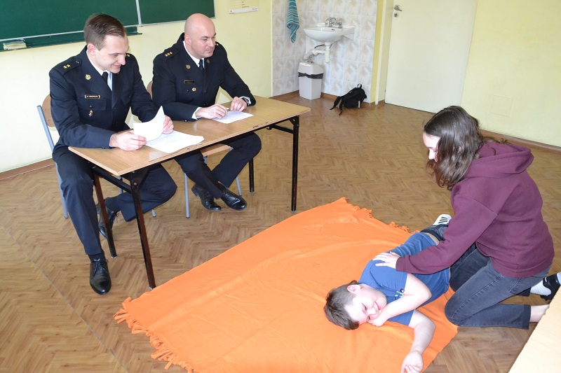 Wiedzą wszystko o straży i ratowaniu ludzi. Udowodnili to podczas turnieju
