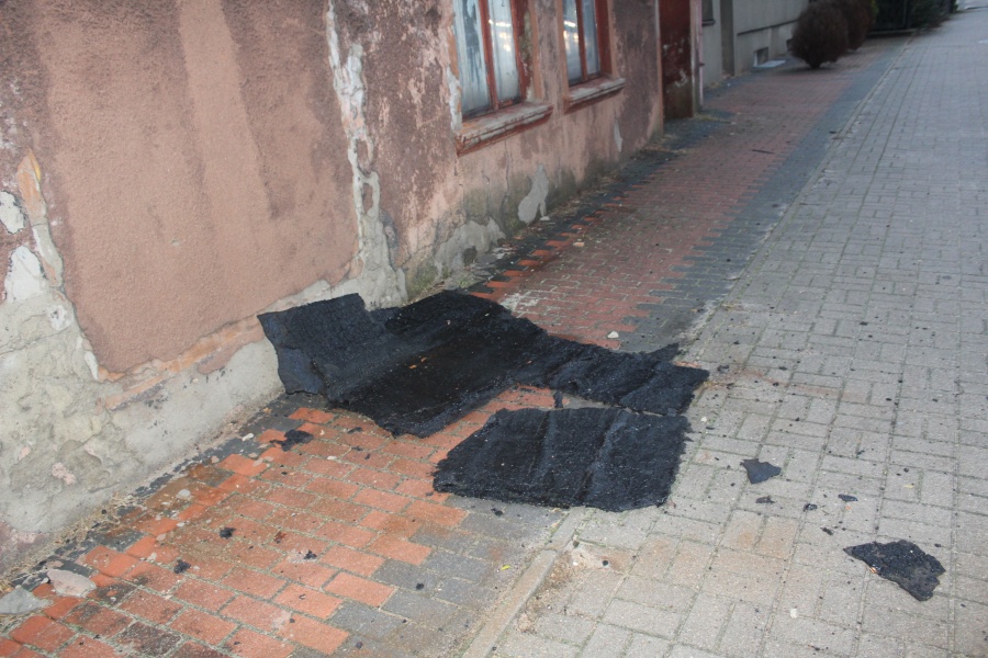 Nawałnica nad Dobrą. Zniszczone domy i parki