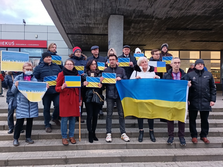 Konin solidarny z Ukrainą. „Wujek dołączył do obrony terytorialnej. Walczymy”