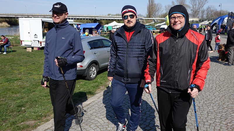 „Festyn na Pociejewie”. Prezydent Konina, poseł i radni w kajakach