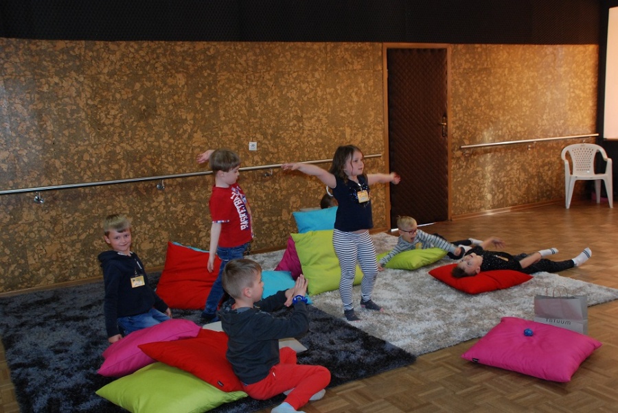 Wielkanocne Dzieciaki w Centrum. Znów oglądały filmy i rozmawiały o tolerancji