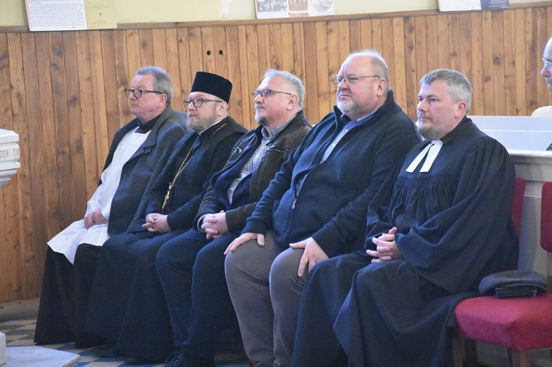 „Wojna to przede wszystkim łzy, ból i straty”. Ekumeniczne nabożeństwo z modlitwą o pokój