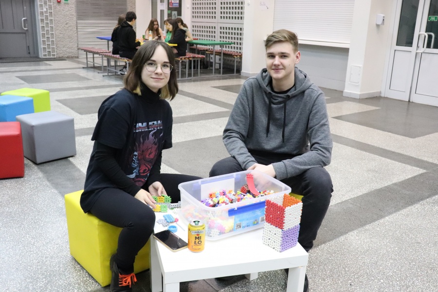 Nocny Maraton Gier. Uczniowie III LO spędzili noc w szkole