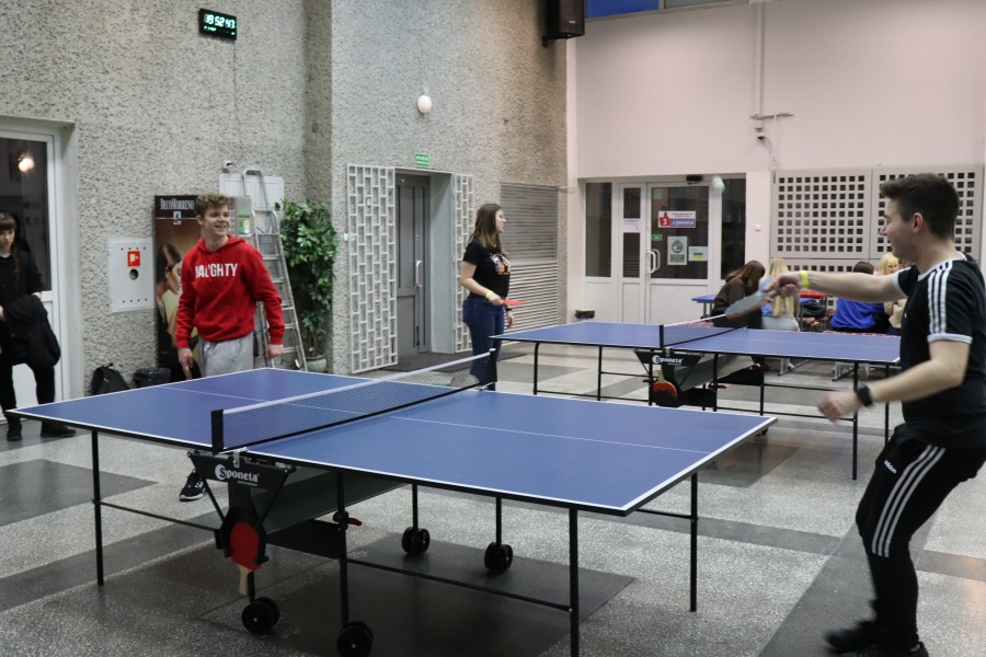 Nocny Maraton Gier. Uczniowie III LO spędzili noc w szkole