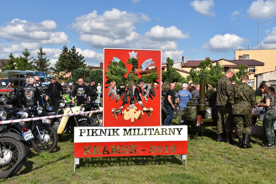 Wójt przyjechał zabytkowym motocyklem. Rozpoczęły się Dni Kramska