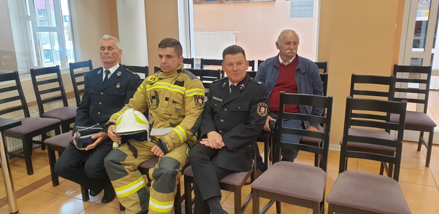 Strażacka batalia na sesji. Wróciła sprawa wozu dla OSP Cukrownia Gosławice