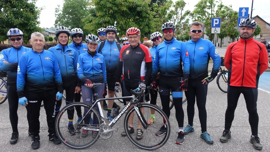 Rozpoczęli sezon rajdów rowerowych. Jechali nowymi ścieżkami i drogami z metą w Dąbroszynie