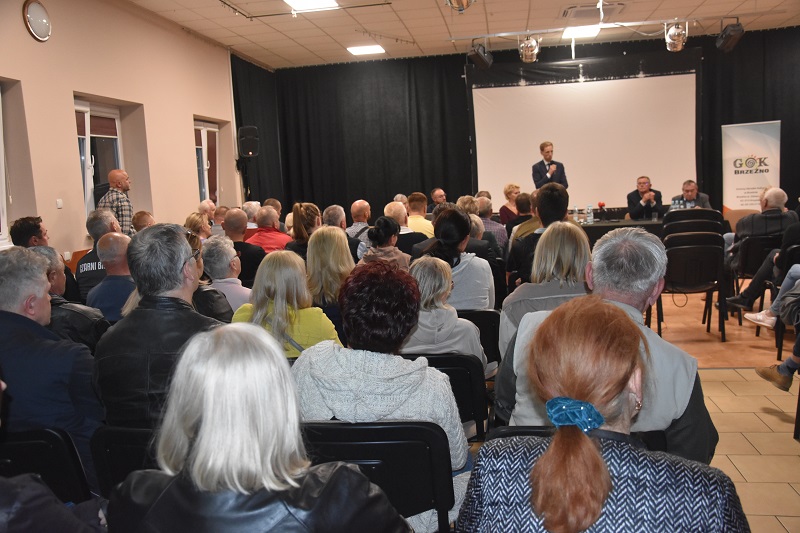 Nie chcą za swoimi oknami oglądać pociągów. Mieszkańcy są przeciwni budowie kolei Turek-Konin