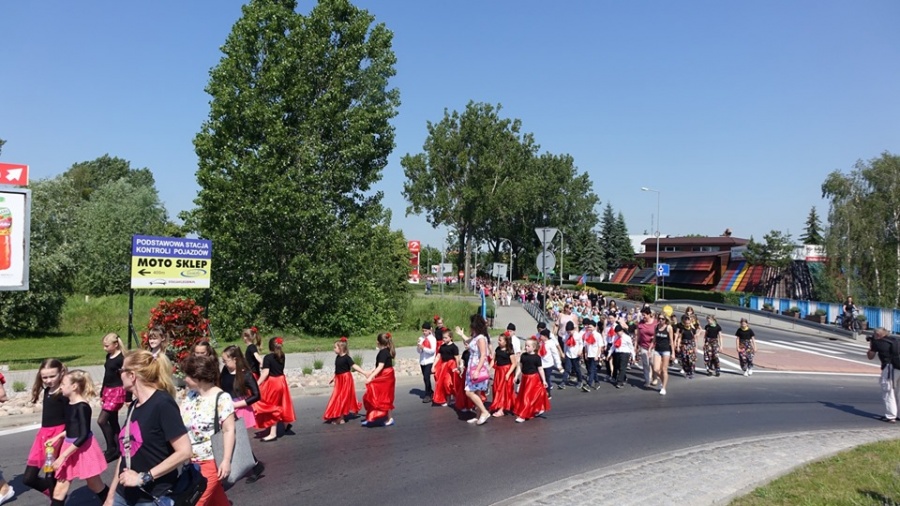 Kleczew powiatową stolicą tańca. Zaprezentowało się 600 młodych artystów