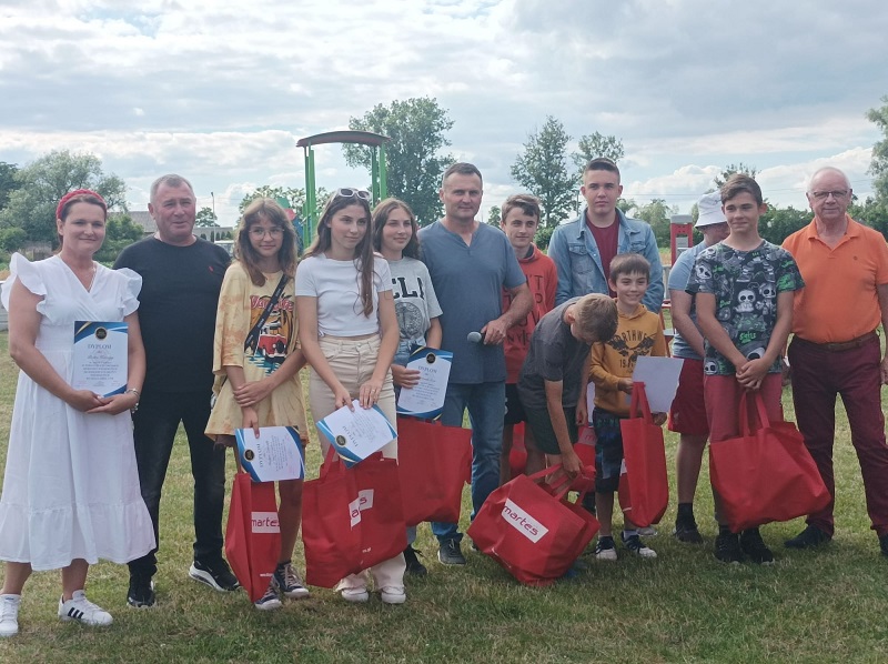 Dorośli kontra najmłodsi. „Dzieci są jak pewne baterie, po prostu działają dłużej”