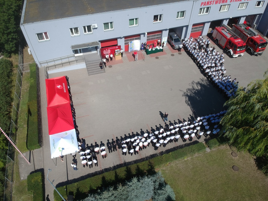 Sprzęt i samochody za 10 milionów złotych. Uroczyste wręczenie promes dla jednostek PSP i OSP