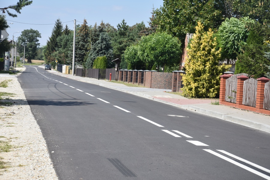 Nowa droga oddana do użytku. Mieszkańcy odpoczną od ciężkich samochodów
