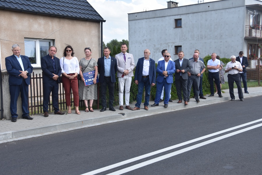 Nowa droga oddana do użytku. Mieszkańcy odpoczną od ciężkich samochodów