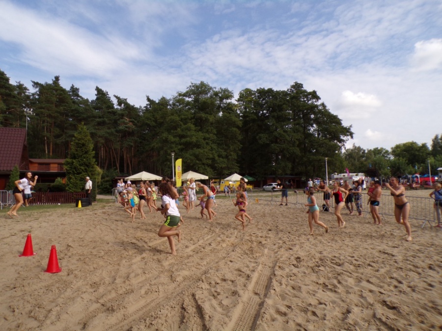 Na wilczyńskiej plaży trwa piknik