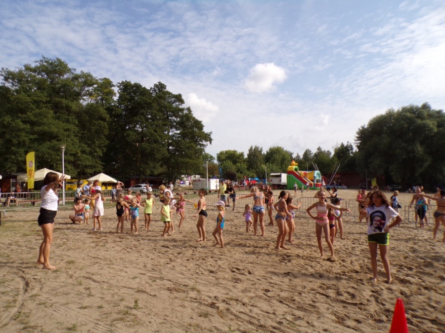 Na wilczyńskiej plaży trwa piknik