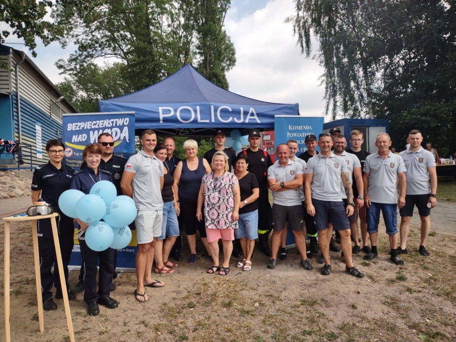 Zabawy, konkursy i pokazy ratownictwa na plaży