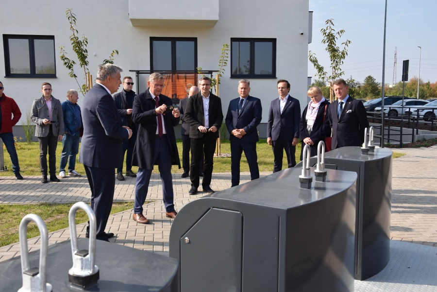 Pierwszy blok przy Jaspisowej uroczyście oddany. To dopiero początek