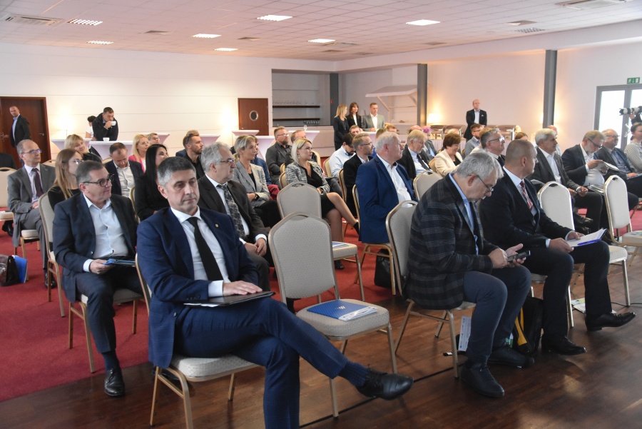 „W Polsce jesteśmy źródłem informacji”. Mówili o transformacji energetycznej