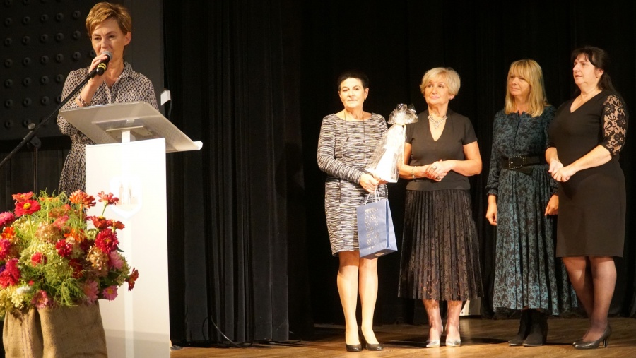 Minął czas izolacji i zdalnych zajęć. 15. inauguracja roku akademickiego w kłodawskim UTW