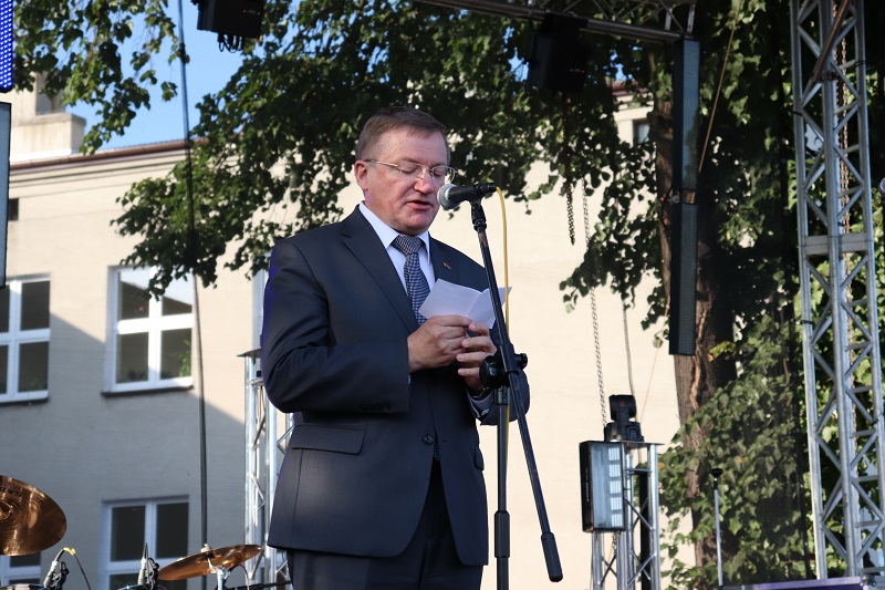 Mieszkańcy gminy świętowali. Po raz siódmy biegły służby mundurowe