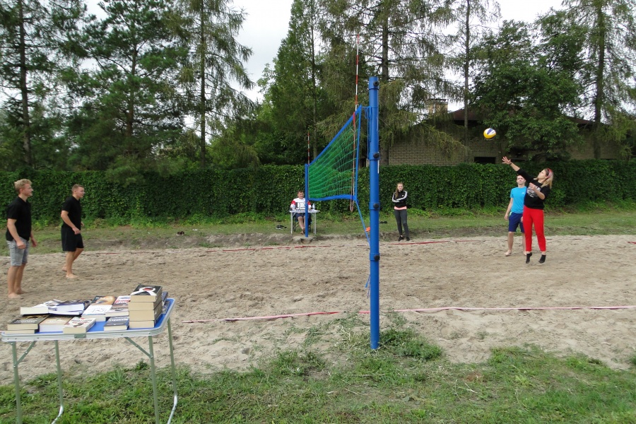 Wakacyjna książka nagrodą w plażówce! Wyjątkowy turniej w Lubstowie