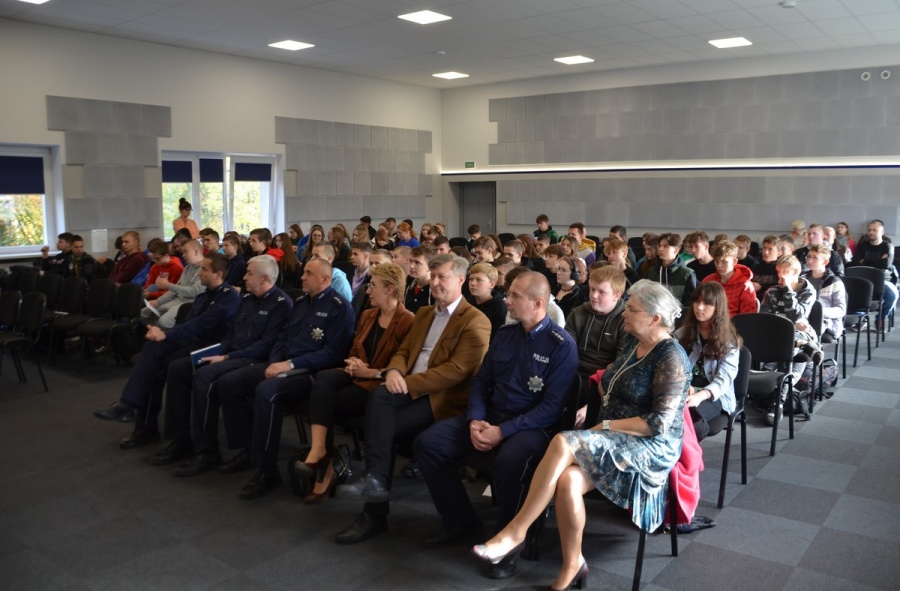 Narkotyki i dopalacze zabijają, niszczą życie