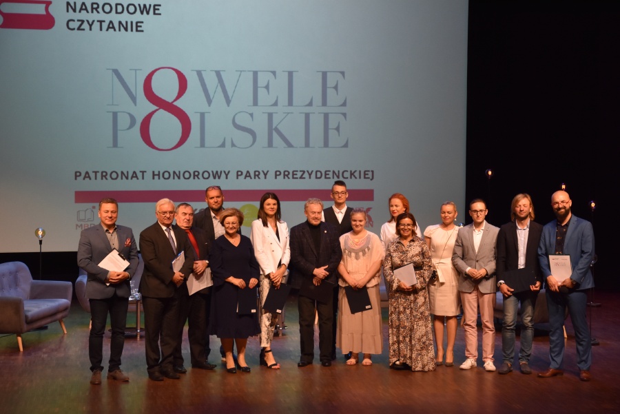 „Sachem” w wykonaniu koninian i Daniela Olbrychskiego. Dziś cały naród czyta nowele