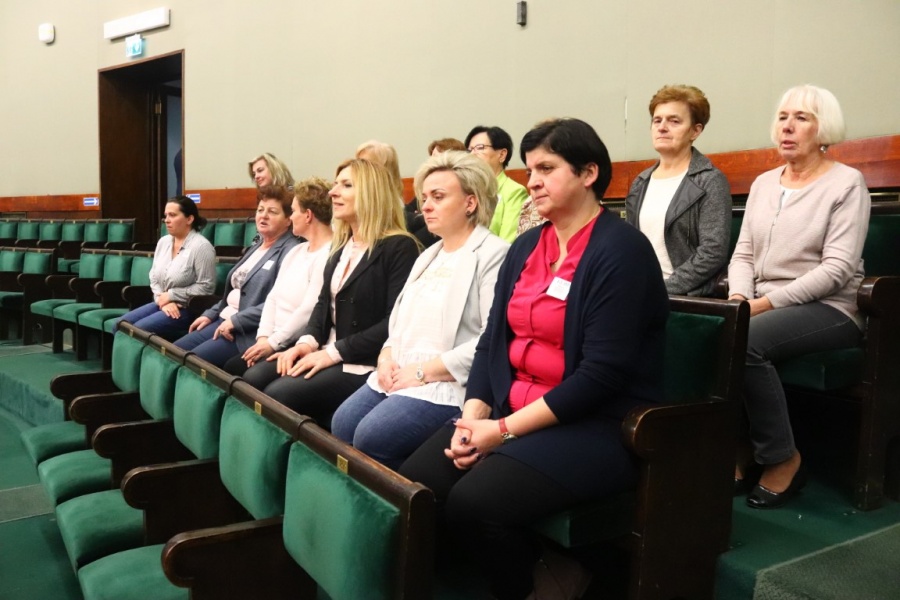 Przedstawicielki KGW i strażacy pojechali do sejmu. Zwiedzili też ministerstwo rolnictwa