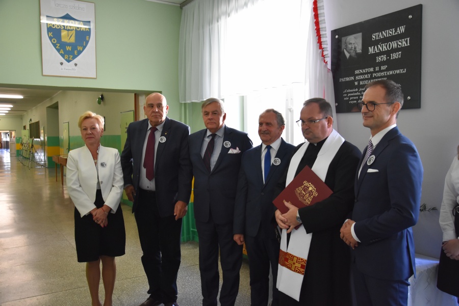 Senator, społecznik, organizator życia. Szkoła w Kozarzewie nosi imię Stanisława Mańkowskiego