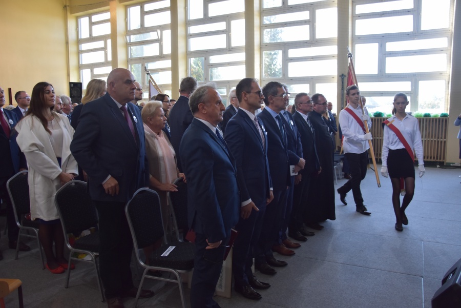 Senator, społecznik, organizator życia. Szkoła w Kozarzewie nosi imię Stanisława Mańkowskiego