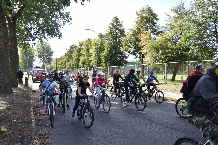 Konińska Masa Rowerzystów. Ponad pięciuset cyklistów pokonało trasę ulicami miasta