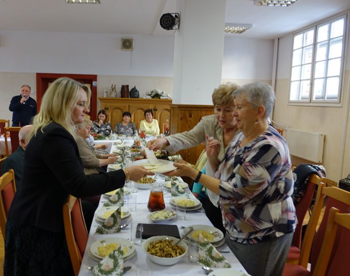 Wigilia seniorów we władysławowskim domu kultury