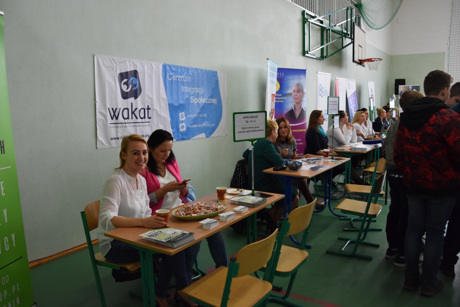 Targi Pracy w Wysokiem. Kolejki po oferty i porady