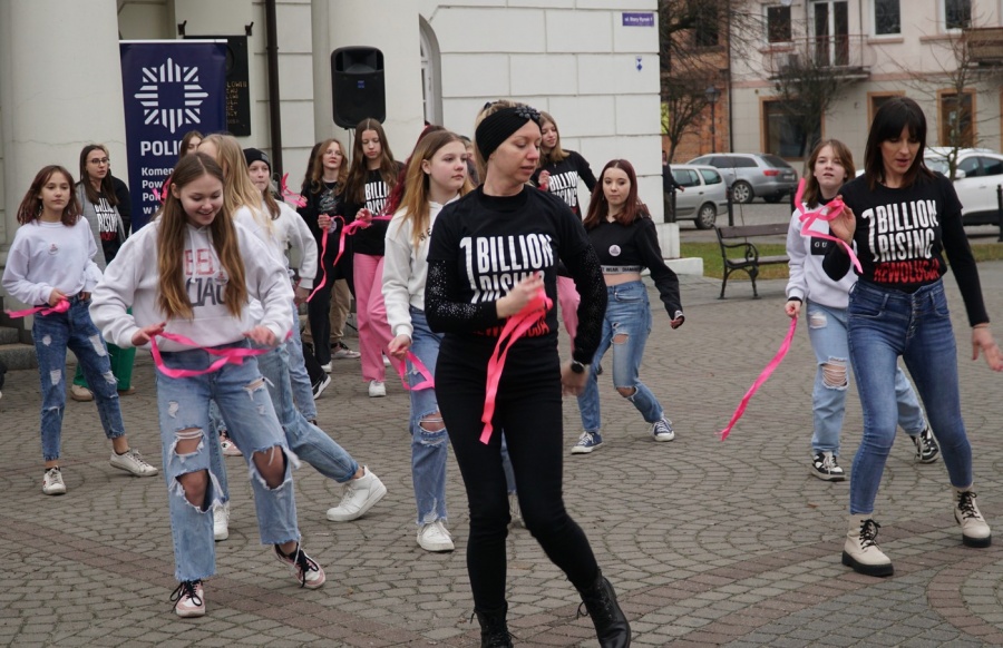 Tylko „tak” oznacza zgodę. One Billion Rising w Kole po raz siódmy