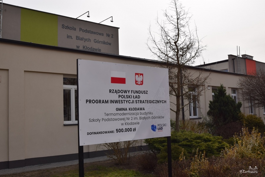 Oszczędności i ładny wygląd, czyli szkoła przeszła termomodernizację