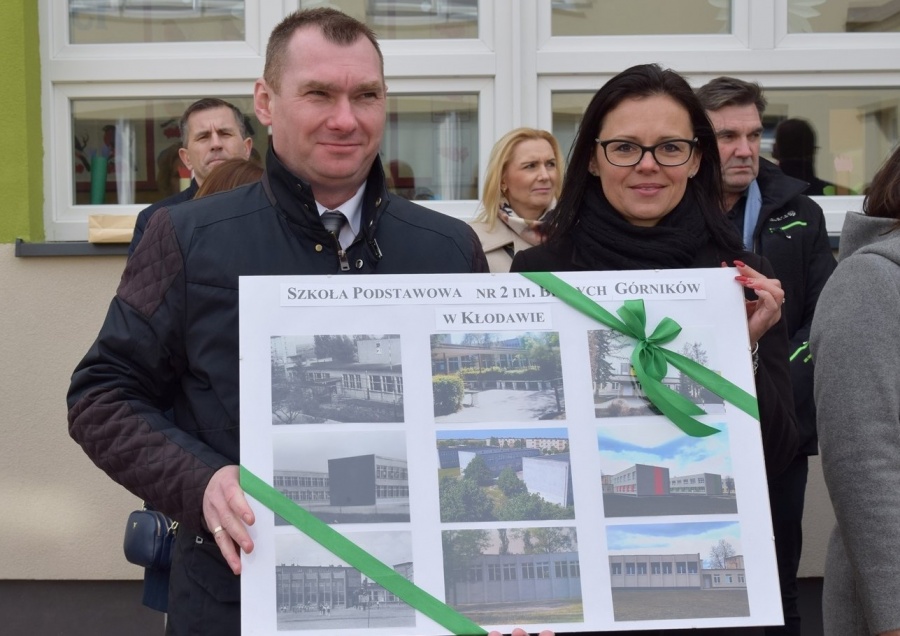 Oszczędności i ładny wygląd, czyli szkoła przeszła termomodernizację