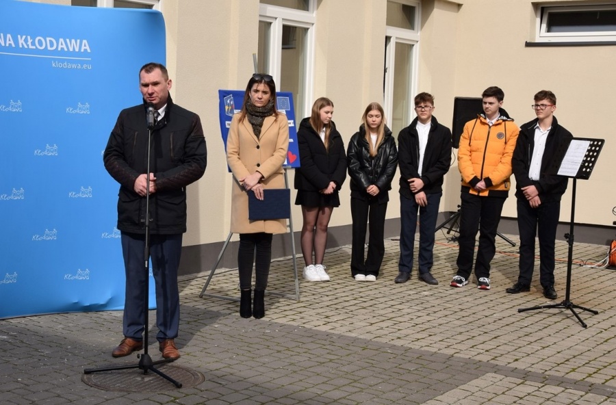 Oszczędności i ładny wygląd, czyli szkoła przeszła termomodernizację
