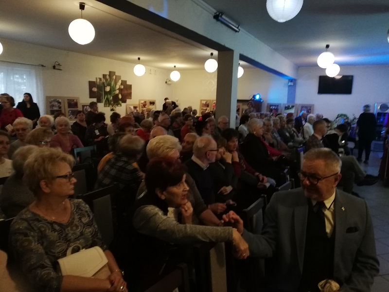 Jak zestarzeć się pomyślnie? Seniorzy wymieniali doświadczenia