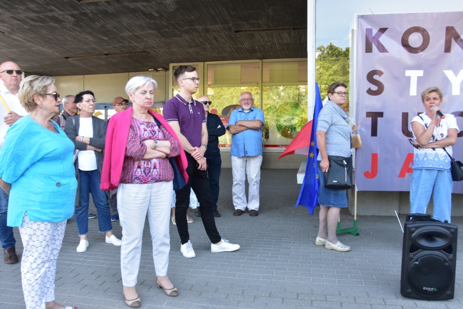 „Chcą wyciąć całą opozycję”. Protestowali przeciw ustawie „Lex Tusk”