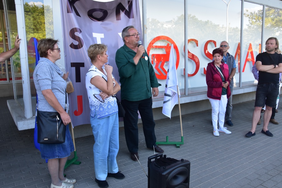 „Chcą wyciąć całą opozycję”. Protestowali przeciw ustawie „Lex Tusk”