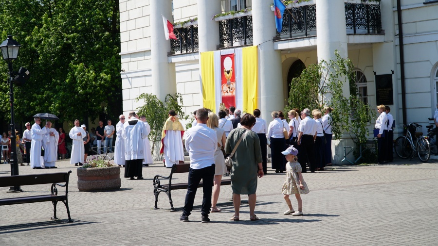 Boże Ciało w Kole. Wierni przeszli w procesji eucharystycznej