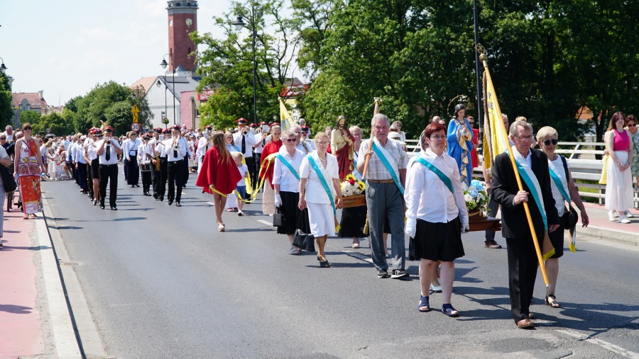 Boże Ciało w Kole. Wierni przeszli w procesji eucharystycznej