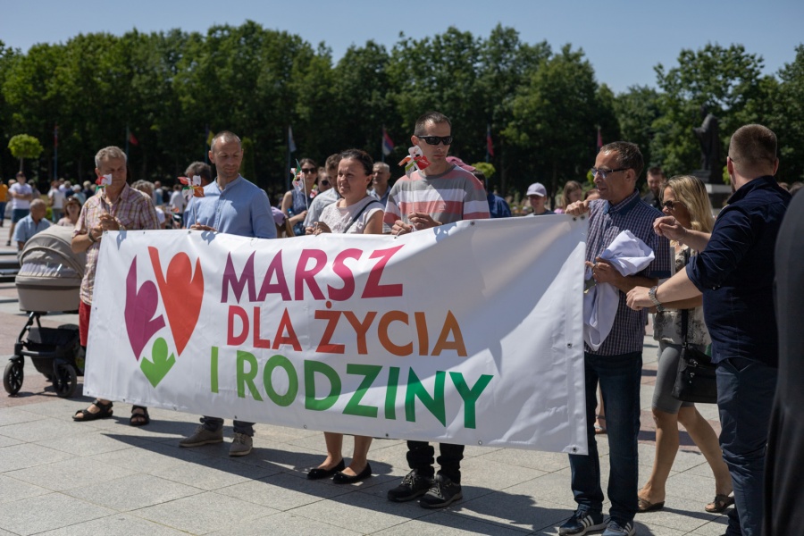 II Marsz dla Życia i Rodziny w Licheniu. „Nie ma nic cenniejszego niż szczęśliwa, zdrowa rodzina"