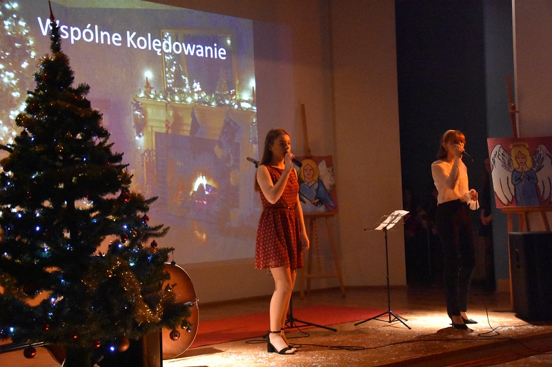 Muzycznie i świątecznie w I LO. Dziś wspólne kolędowanie