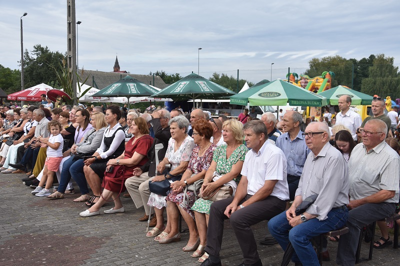 „Dziękujemy za każdy poranek spędzony na polu”. Dożynki Gminno-Parafialne w Krzymowie